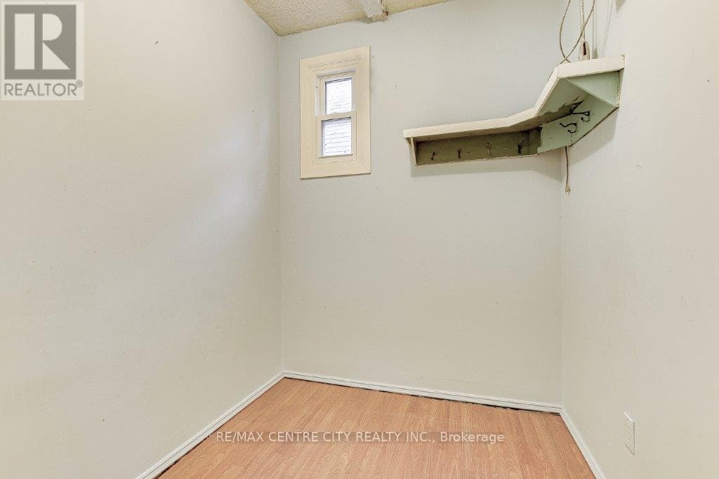 781 DUFFERIN AVENUE, London and St. Thomas — photo 4