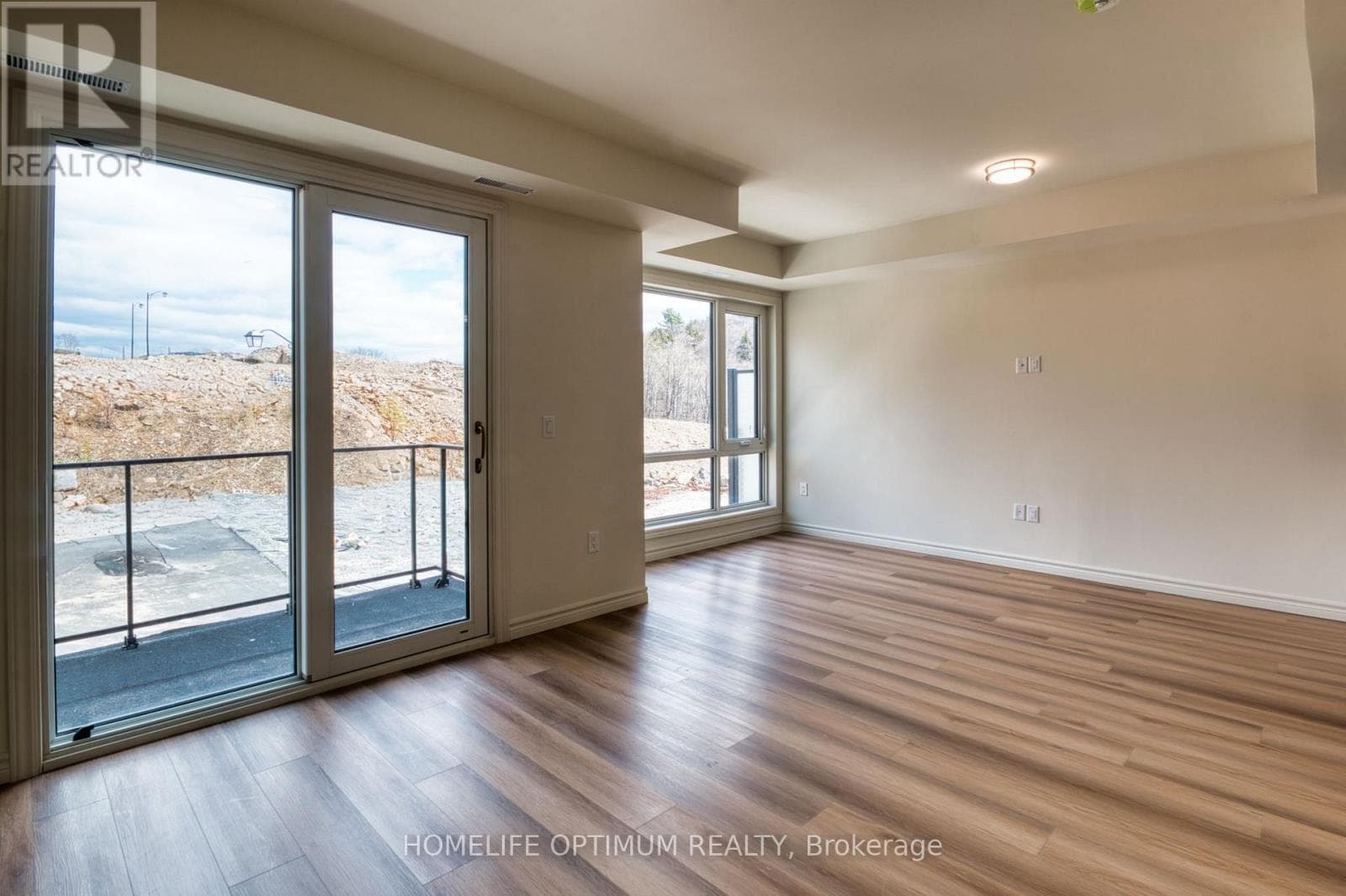 204 - 12 SUNCREST LANE, Toronto — photo 4