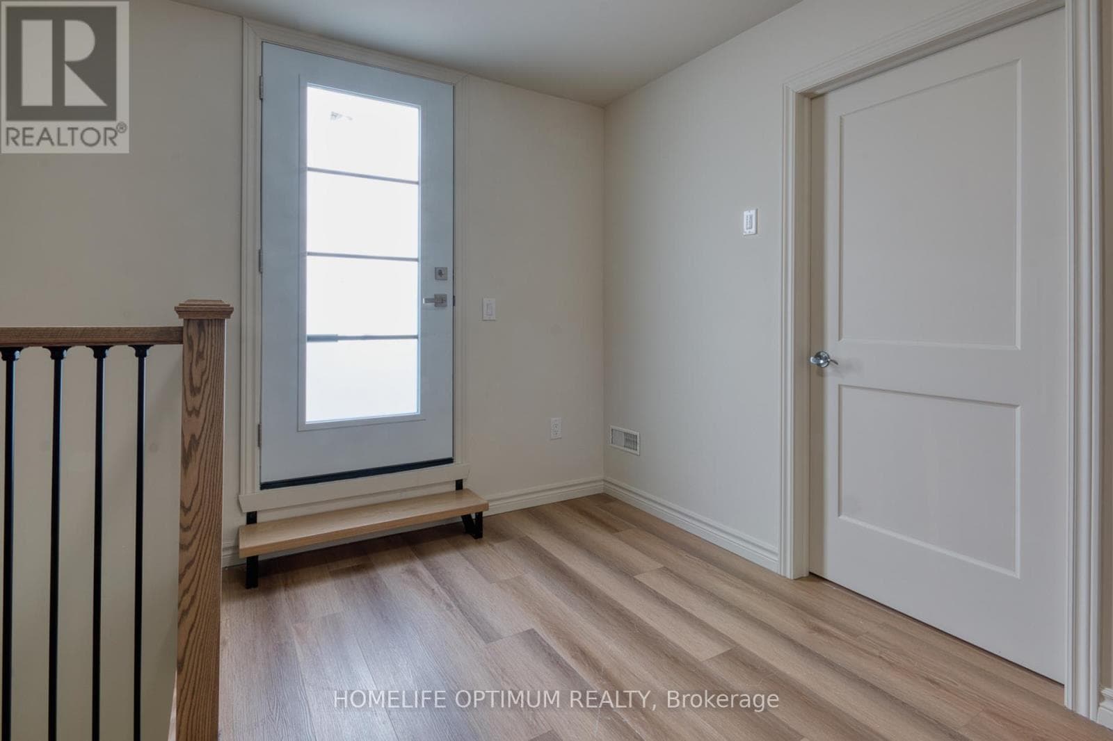 204 - 12 SUNCREST LANE, Toronto — photo 5