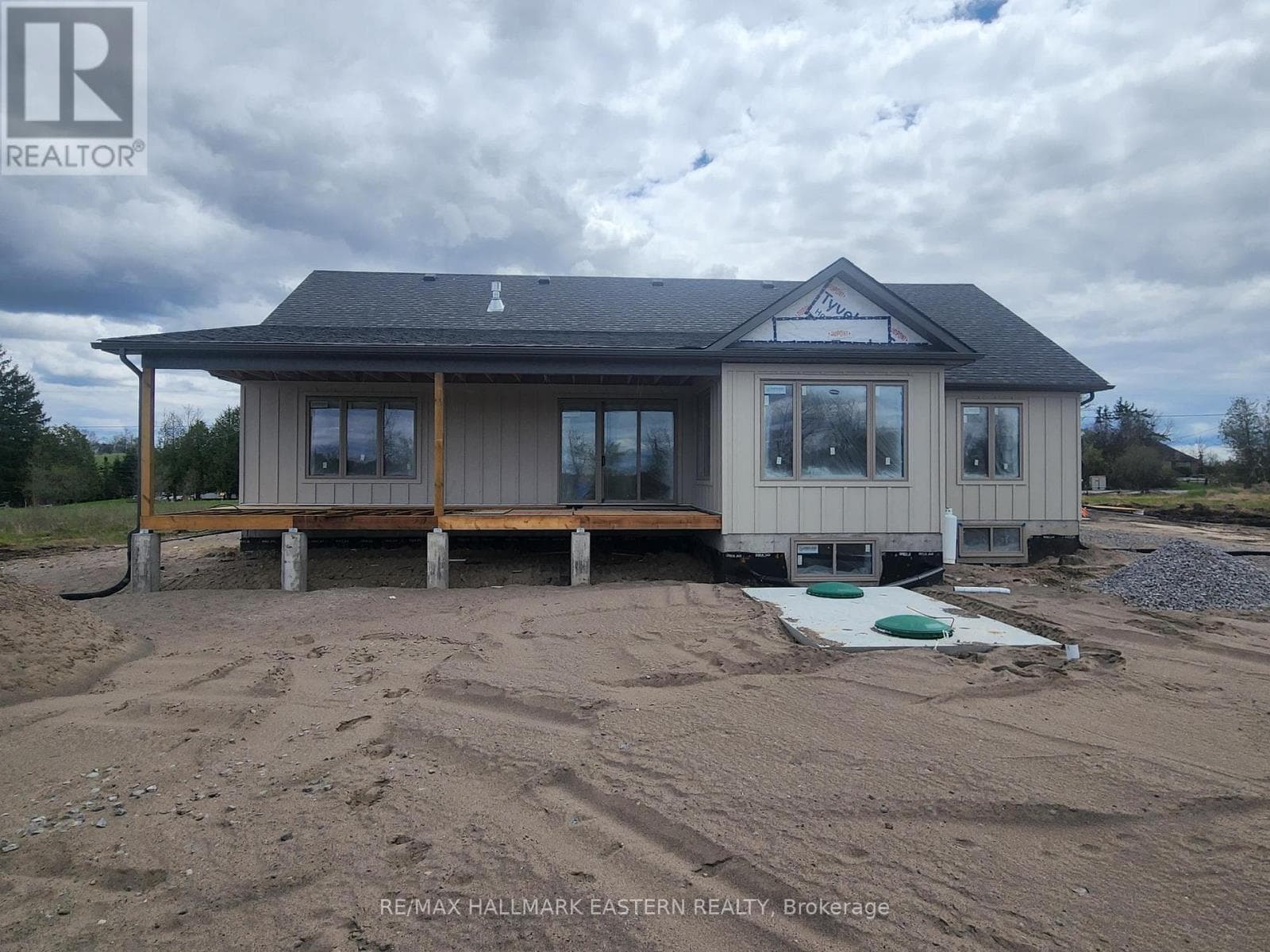 44 ALMEARA DRIVE, Central Lakes — photo 4