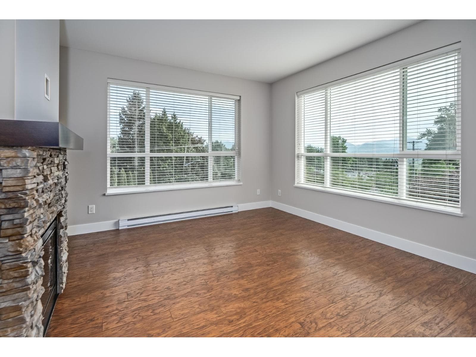 303 3192 GLADWIN ROAD, Fraser Valley — photo 5