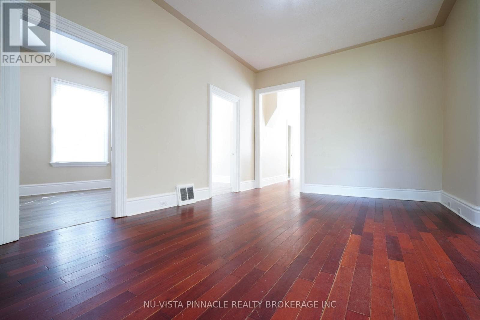 571 DUFFERIN AVENUE, London and St. Thomas — photo 3