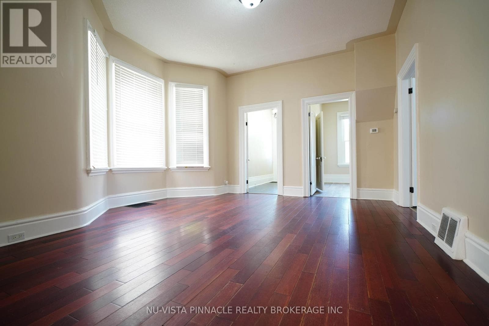571 DUFFERIN AVENUE, London and St. Thomas — photo 5