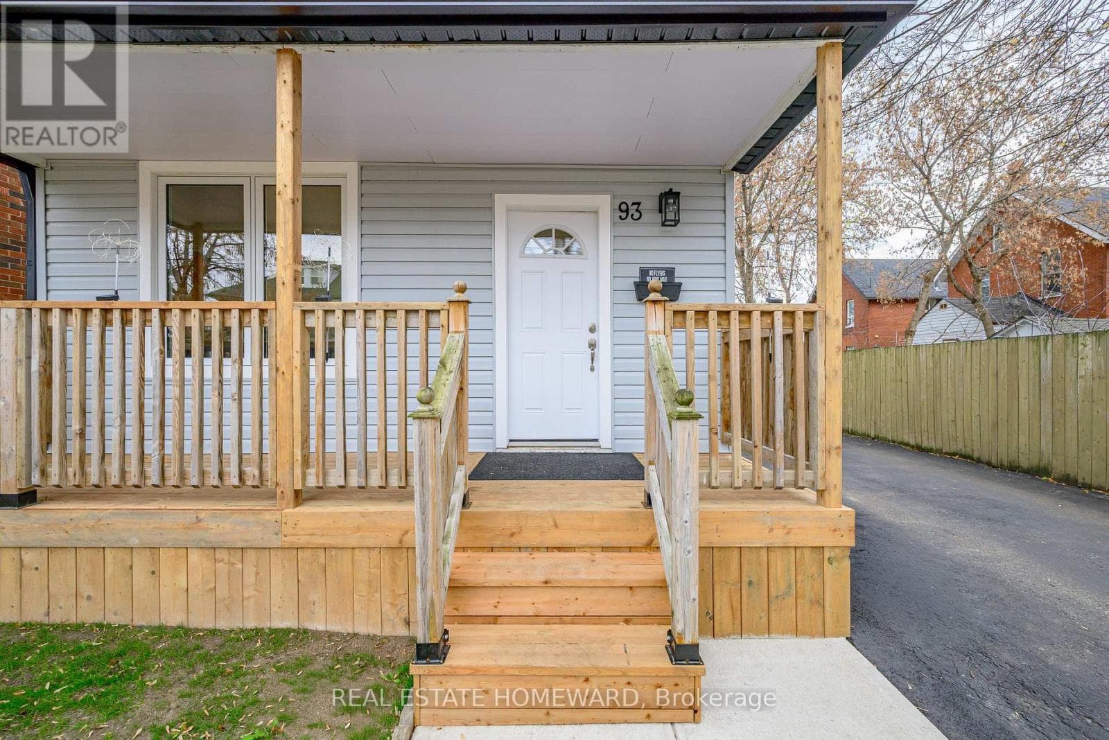 93 AGNES STREET, Toronto — photo 5