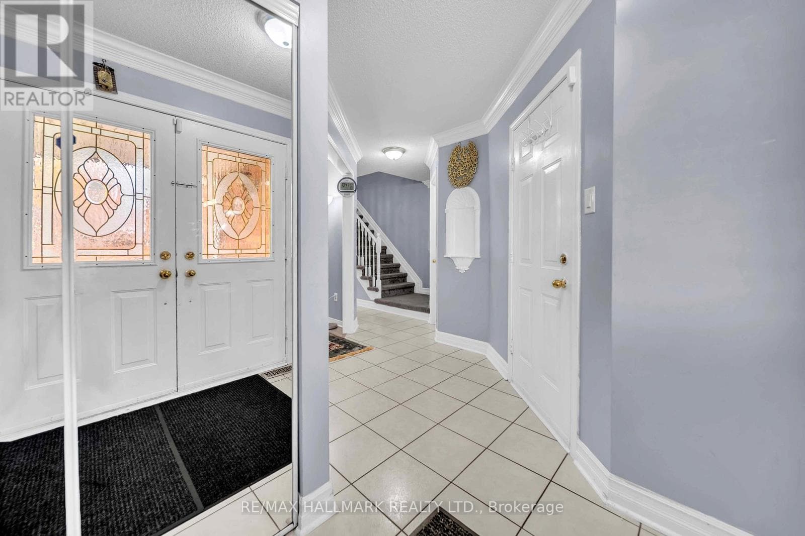 96 OLYMPIA CRESCENT, Toronto — photo 3