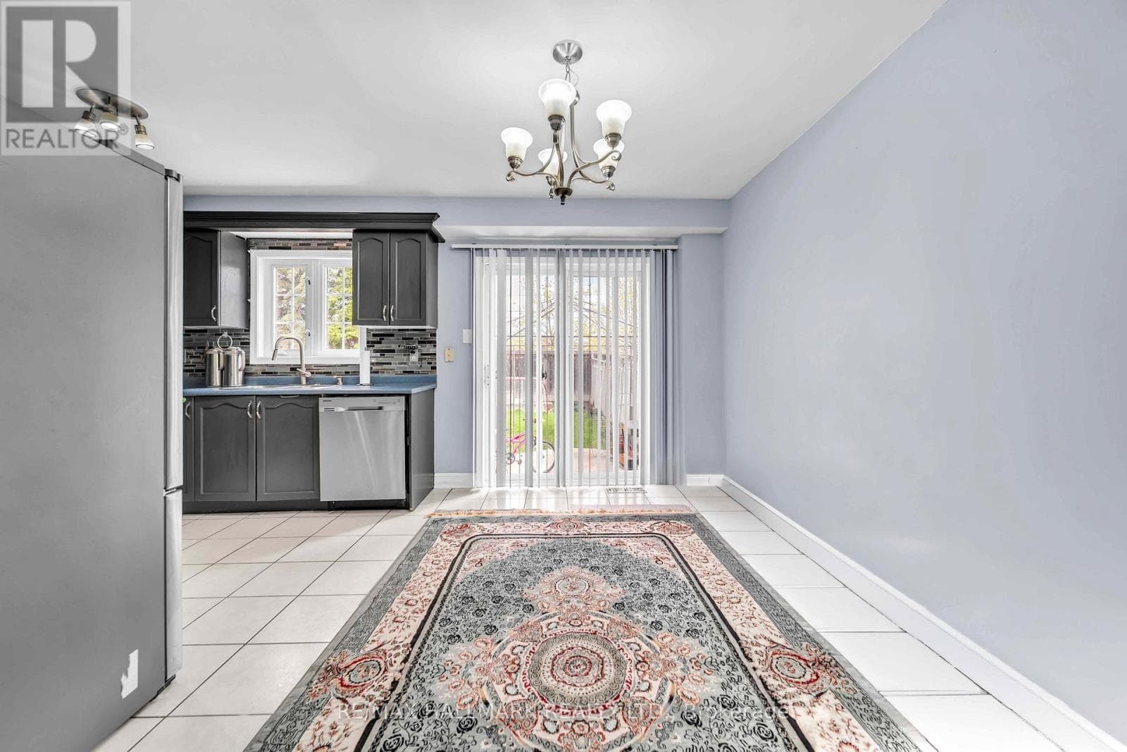 96 OLYMPIA CRESCENT, Toronto — photo 5