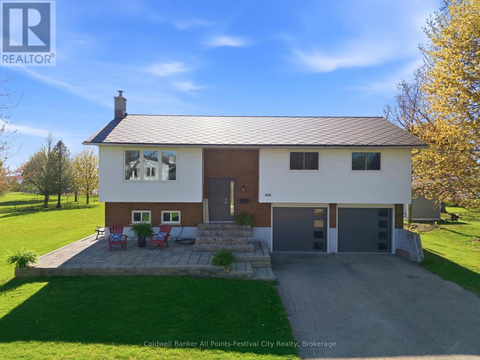 306 LAKESIDE DRIVE, OnePoint — photo 2