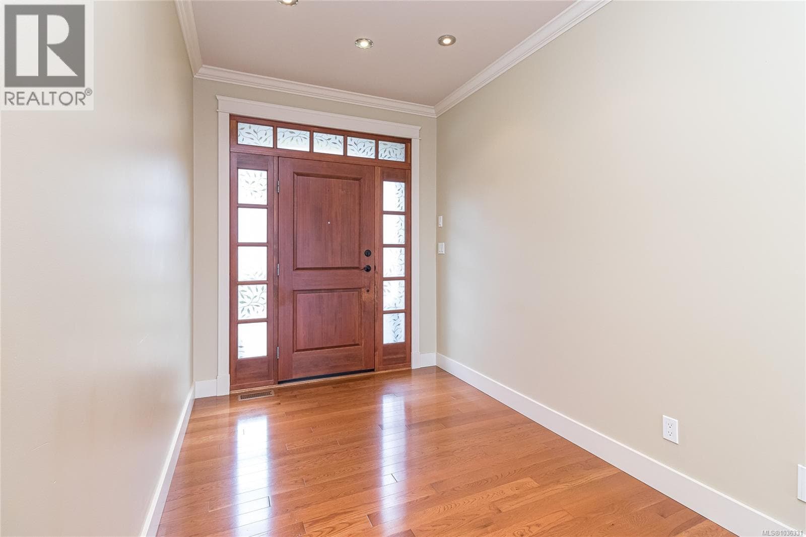 3387 Haida Dr, Victoria — photo 4
