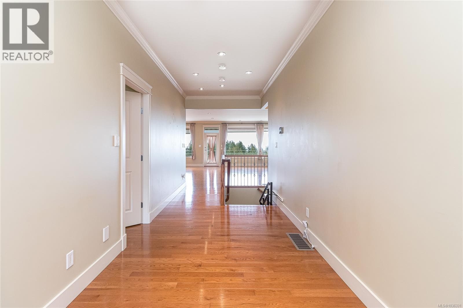 3387 Haida Dr, Victoria — photo 5