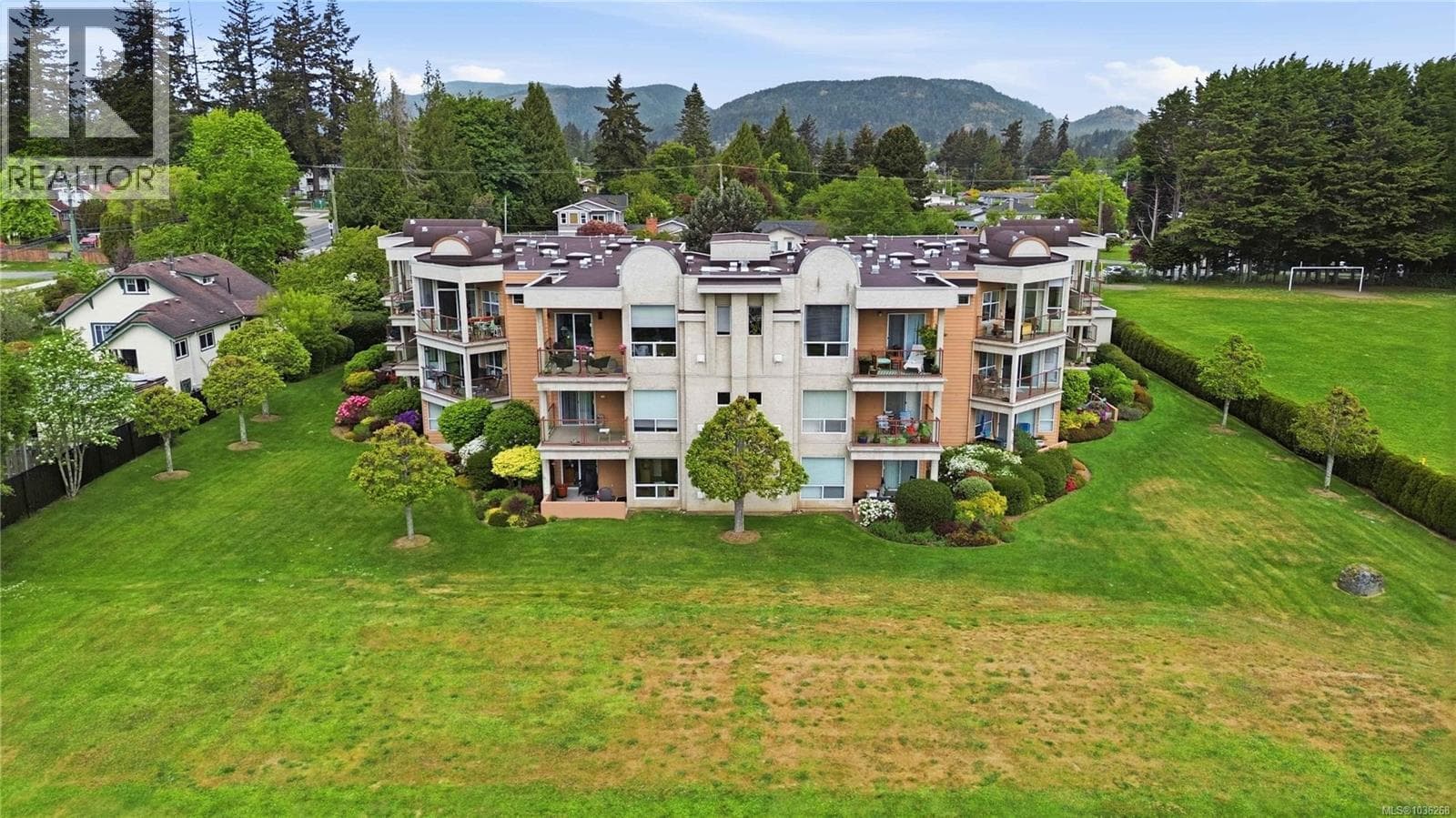 102 6585 Country Rd in 