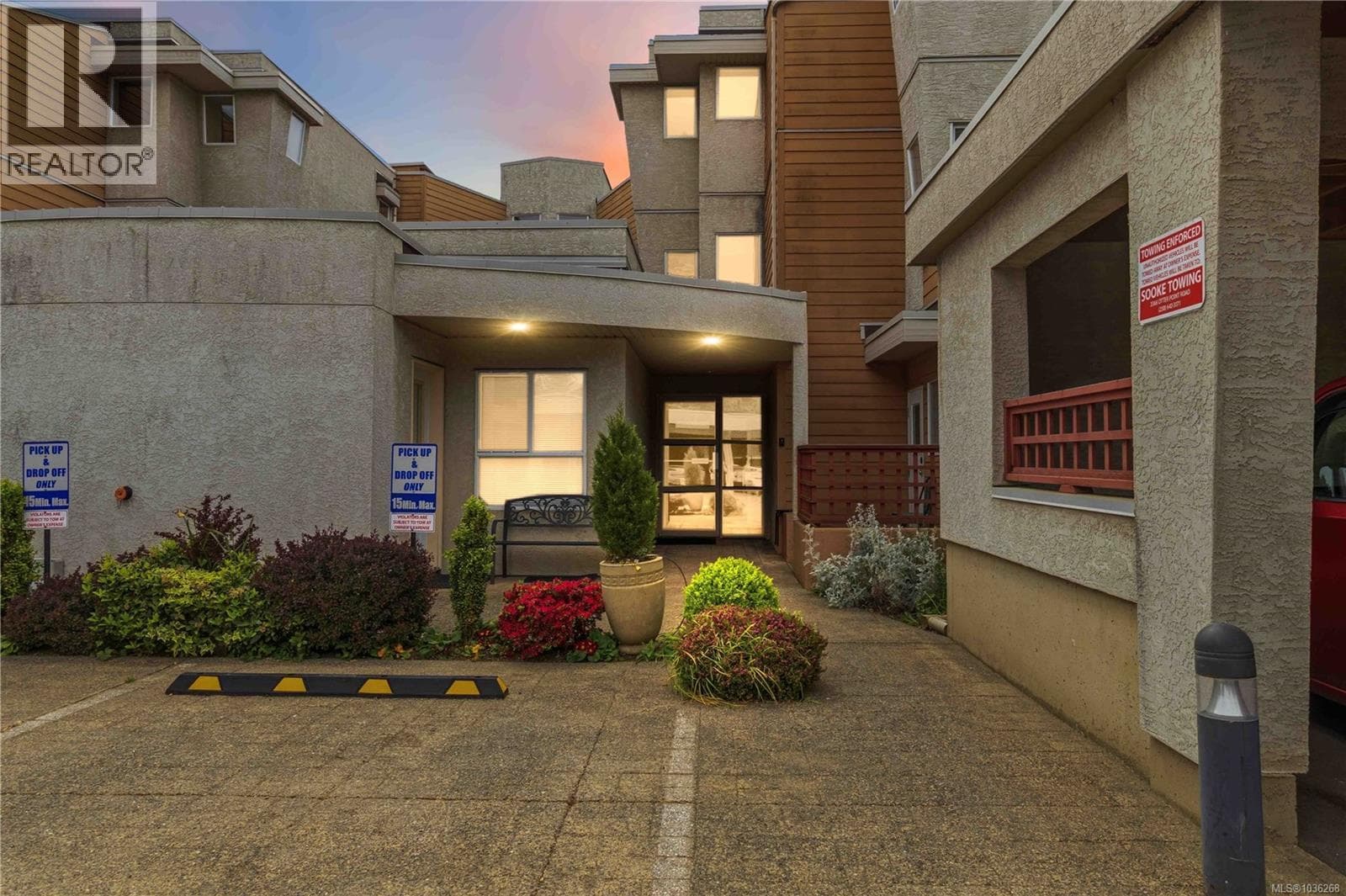 102 6585 Country Rd, Victoria — photo 4