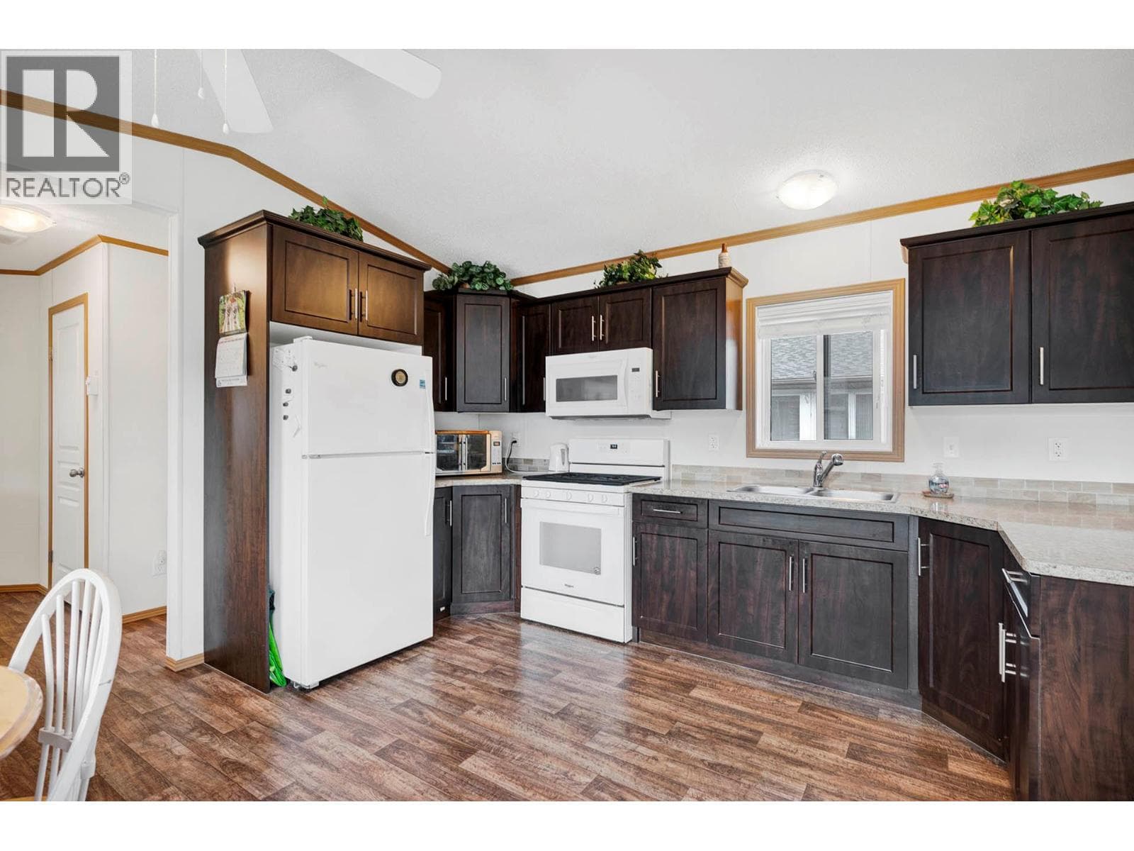 1317 BOSTOCK CRESCENT CRESCENT, Interior REALTORS® — photo 2