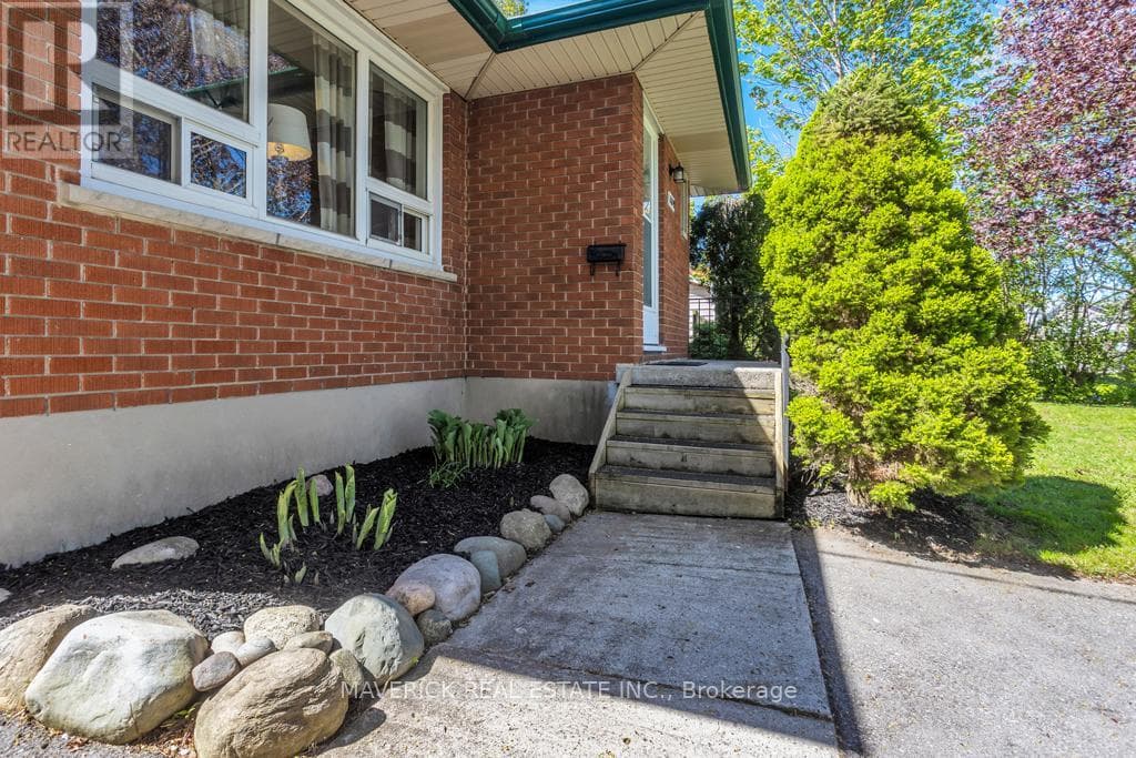 1679 DALE STREET, London and St. Thomas — photo 4