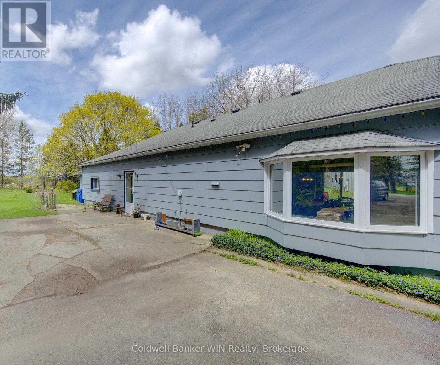 186 MCFARLIN DRIVE, OnePoint — photo 2