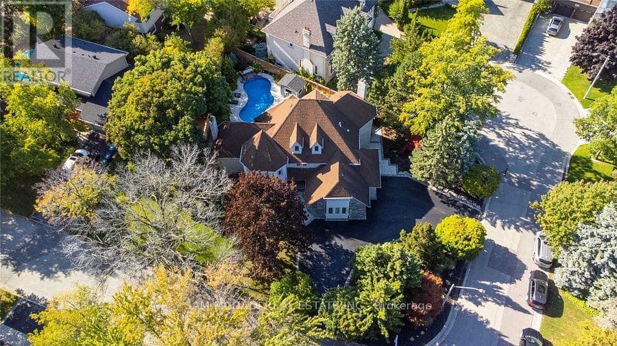 2064 ALMIRA COURT, Toronto — photo 2