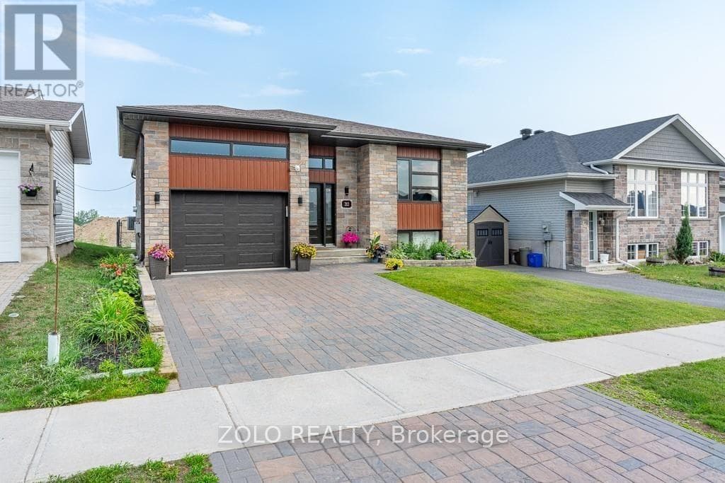 212 BELLWOOD DRIVE, Ottawa — photo 2