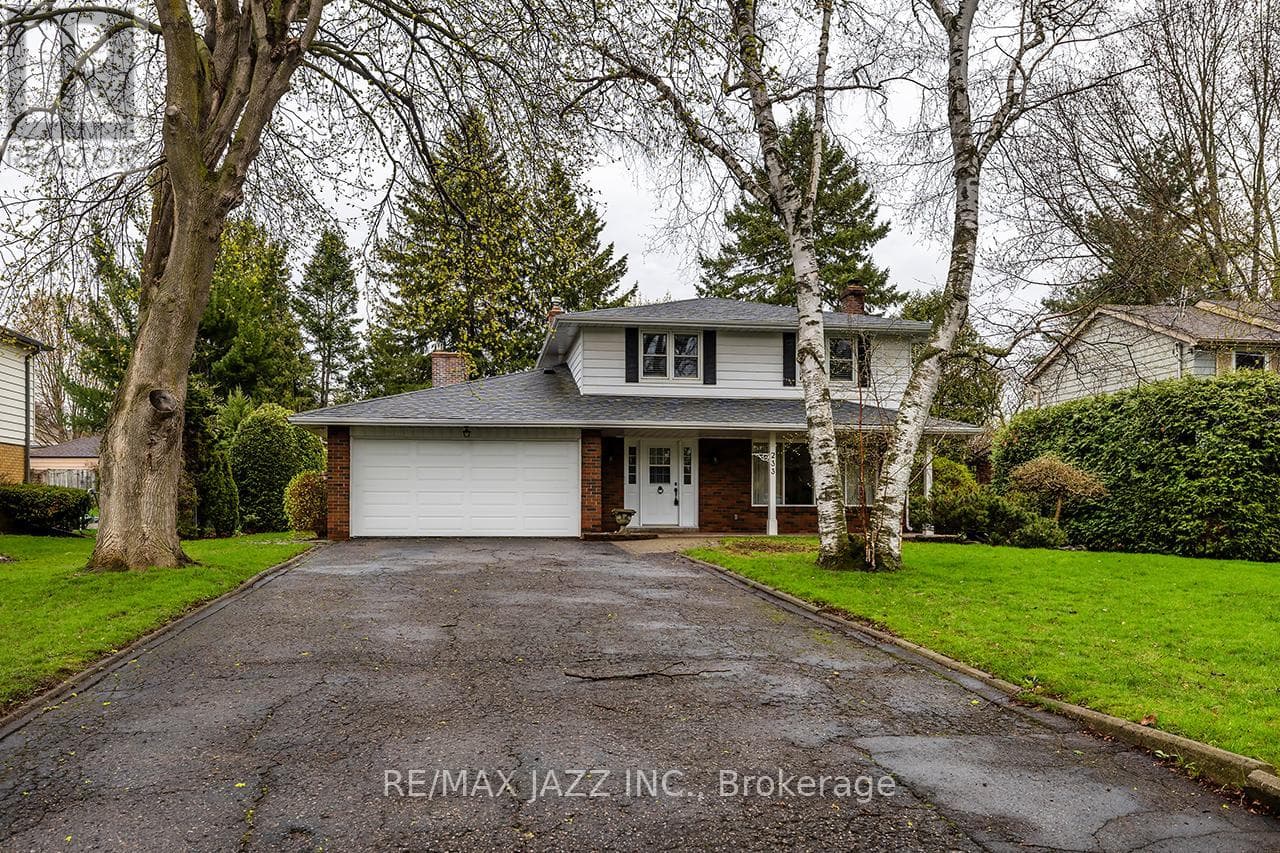 233 WELLINGTON STREET, Central Lakes — photo 2