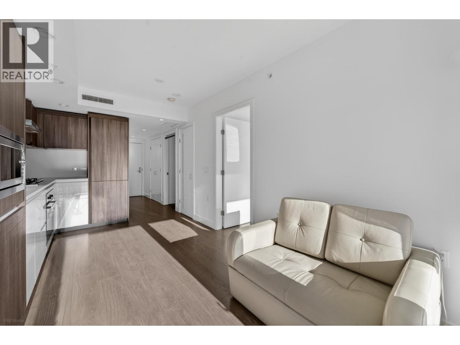 651 6328 NO. 3 ROAD, Greater Vancouver — photo 3