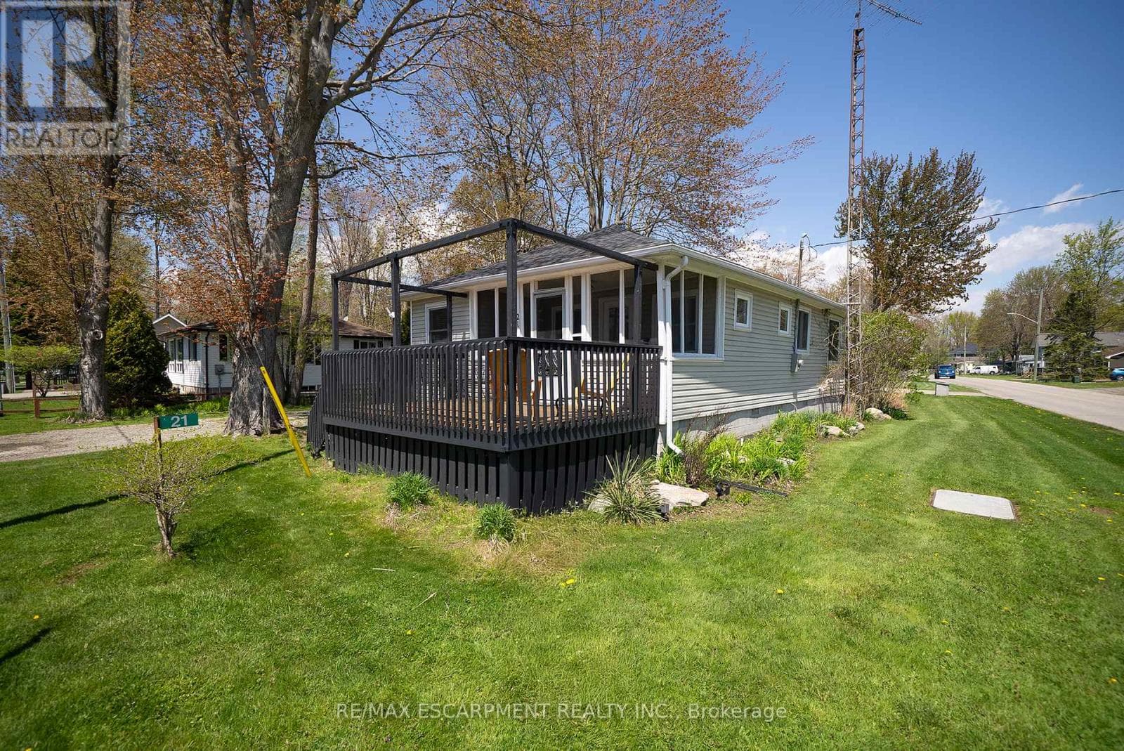 21 FERRIS STREET, Toronto — photo 4