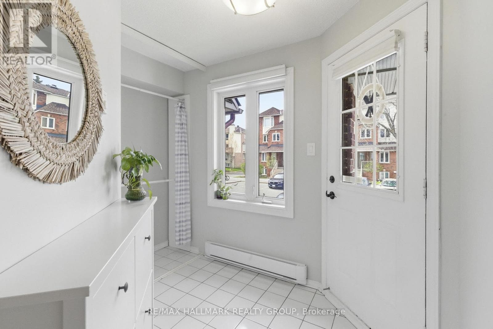 3 - 390 BRISTON PRIVATE, Ottawa — photo 4