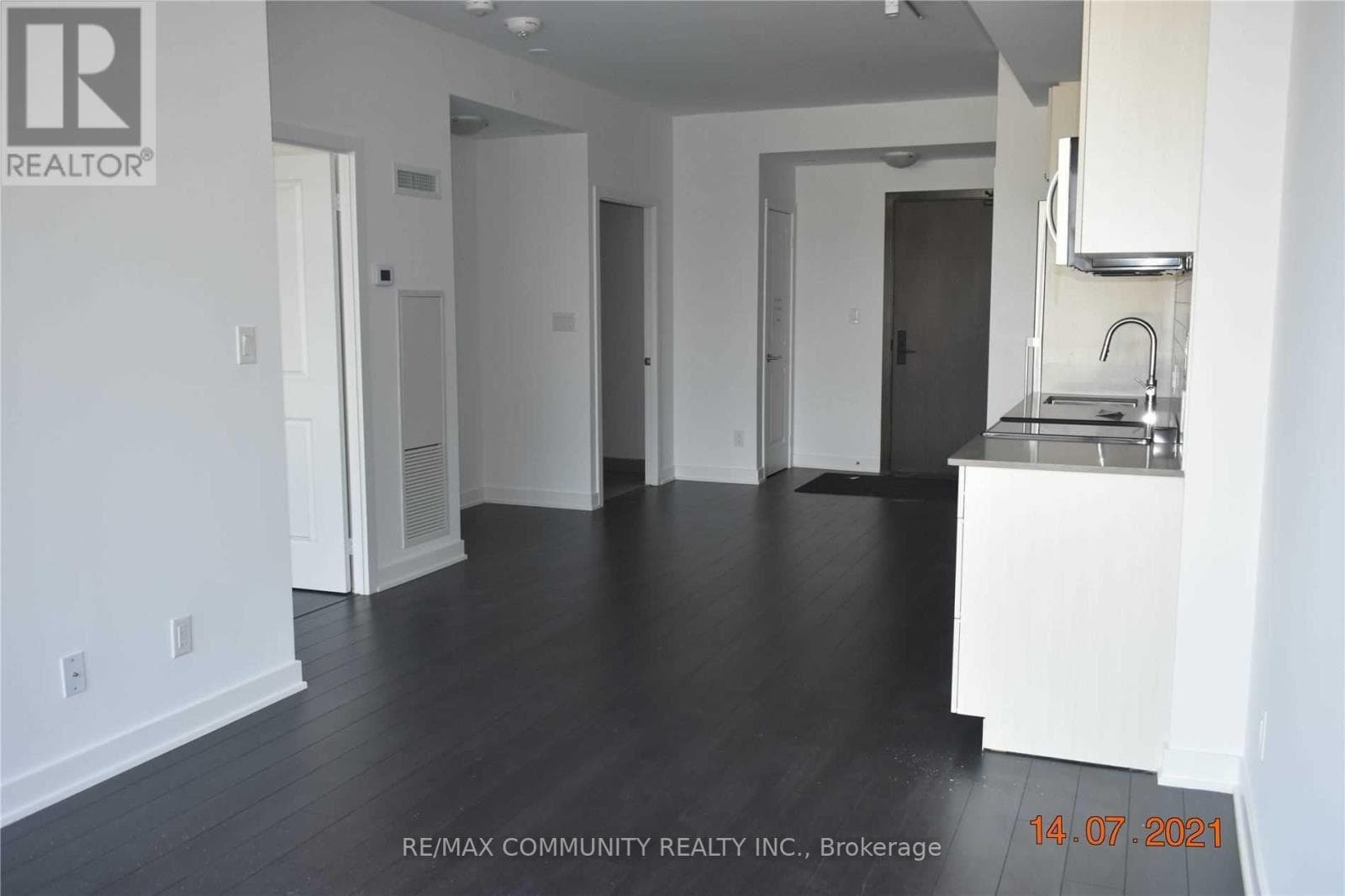 309 - 2799 KINGSTON ROAD, Toronto — photo 4