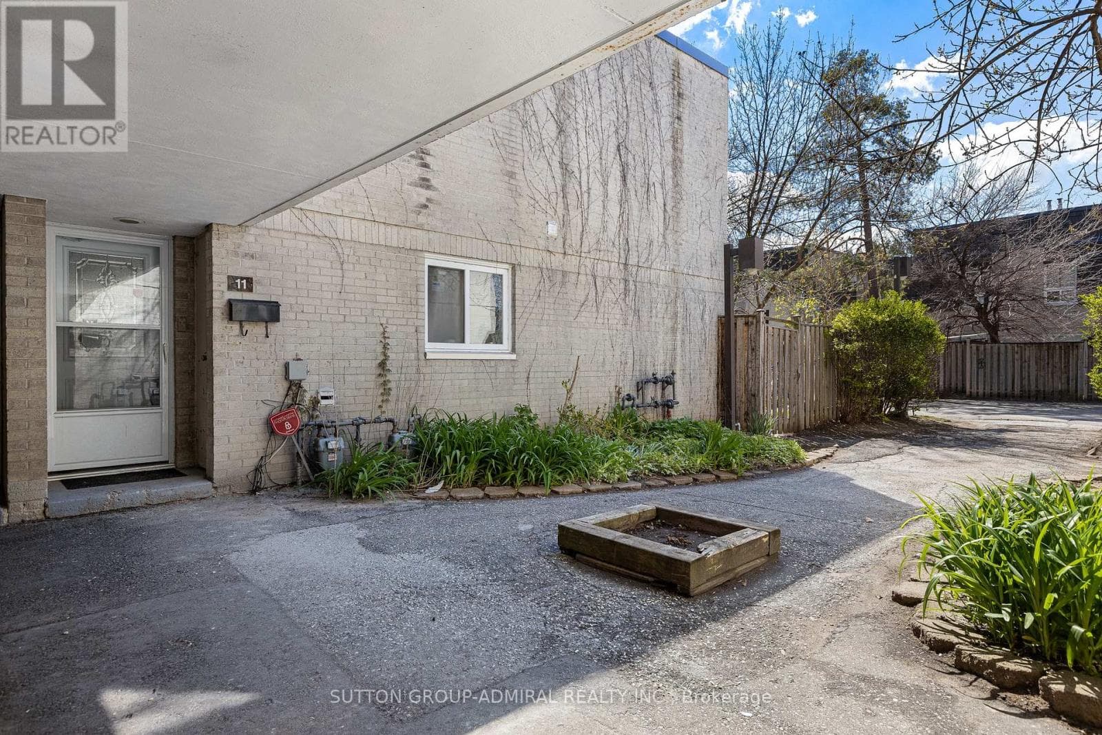 11 - 21 FOUR WINDS DRIVE, Toronto — photo 3