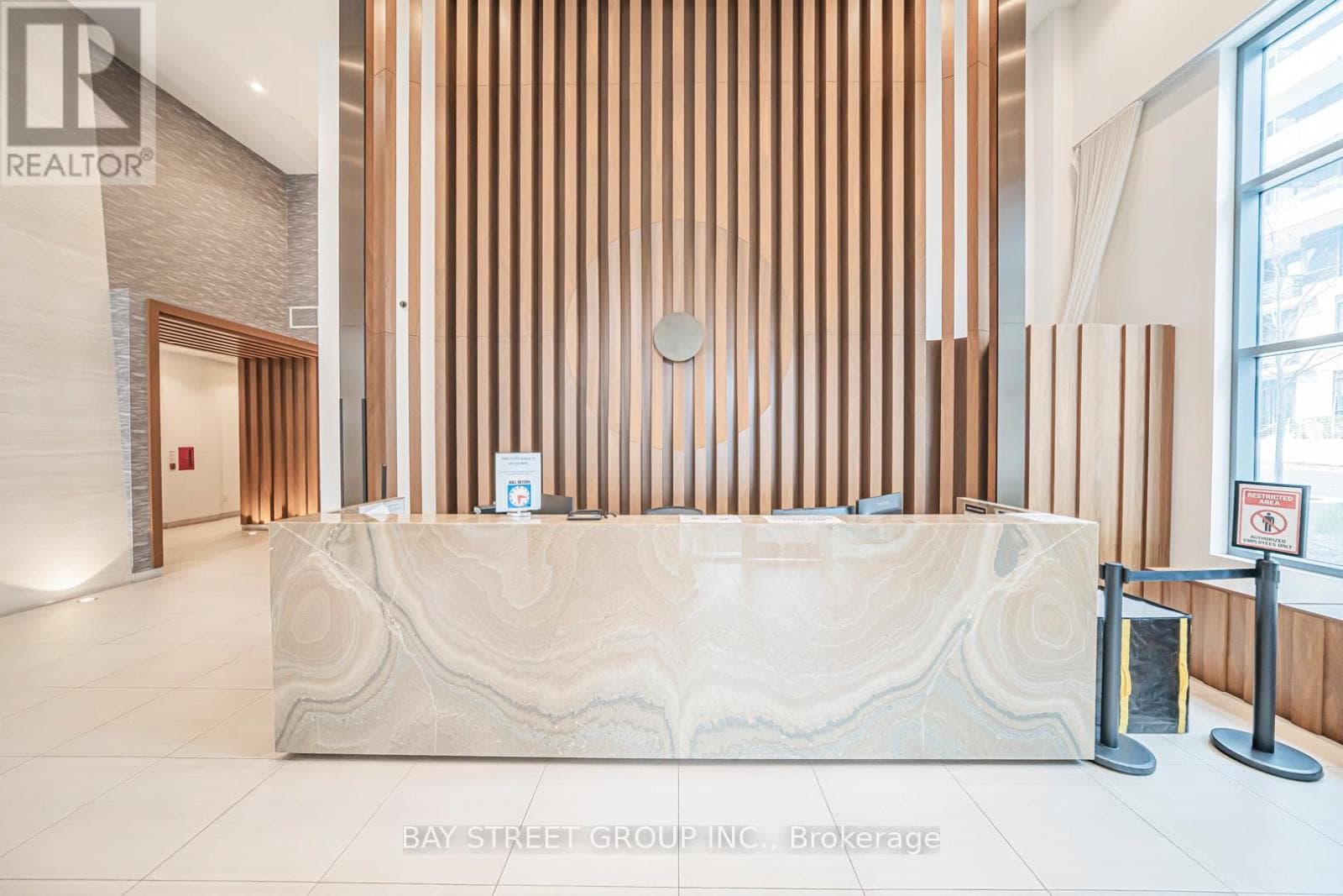 2107 - 70 ANNIE CRAIG DRIVE, Toronto — photo 3