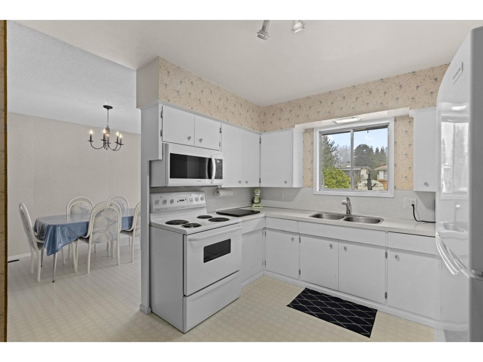 13771 MALABAR AVENUE, Fraser Valley — photo 4