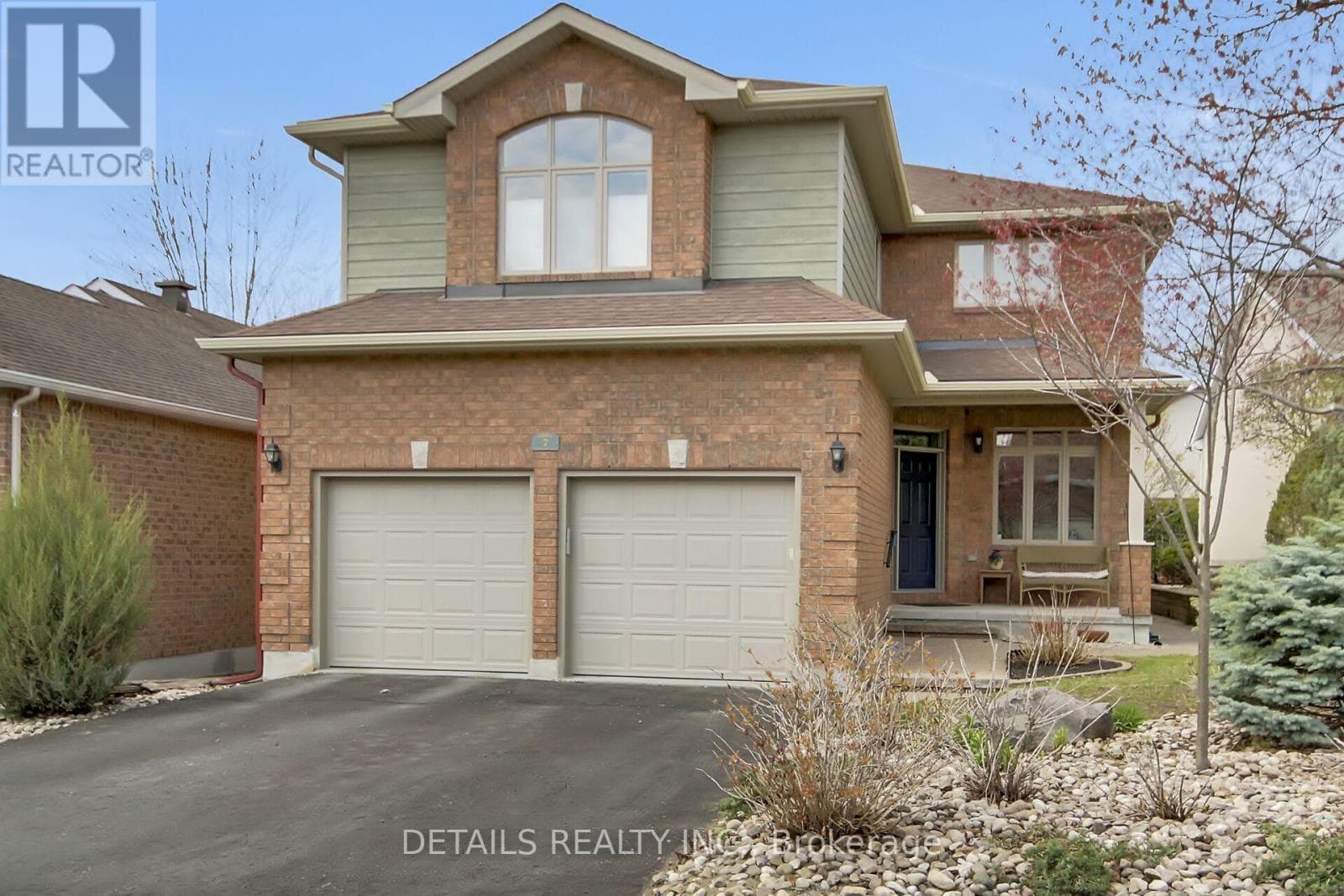 7 STONECROFT TERRACE in KANATA LAKES