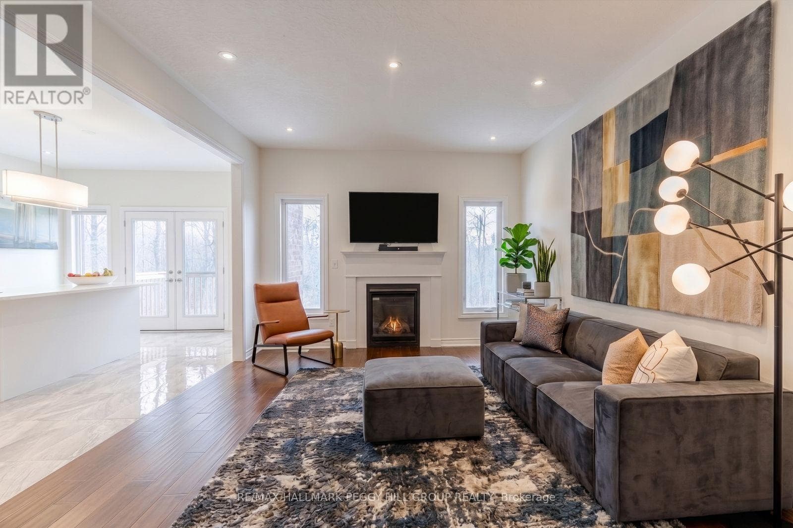 82 DIAMOND VALLEY Drive, Toronto — photo 3