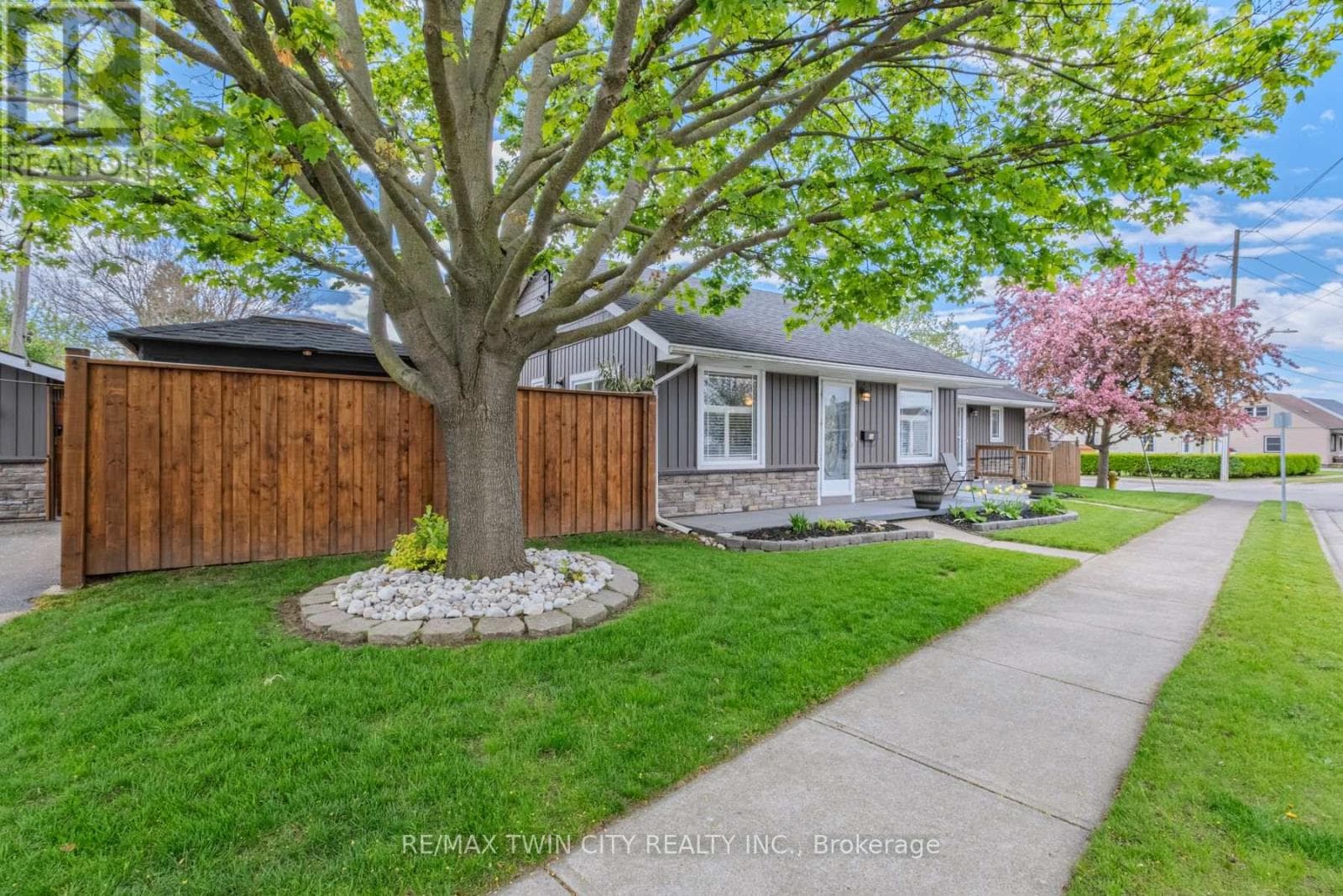 36 CRANDELL AVENUE, Toronto — photo 5