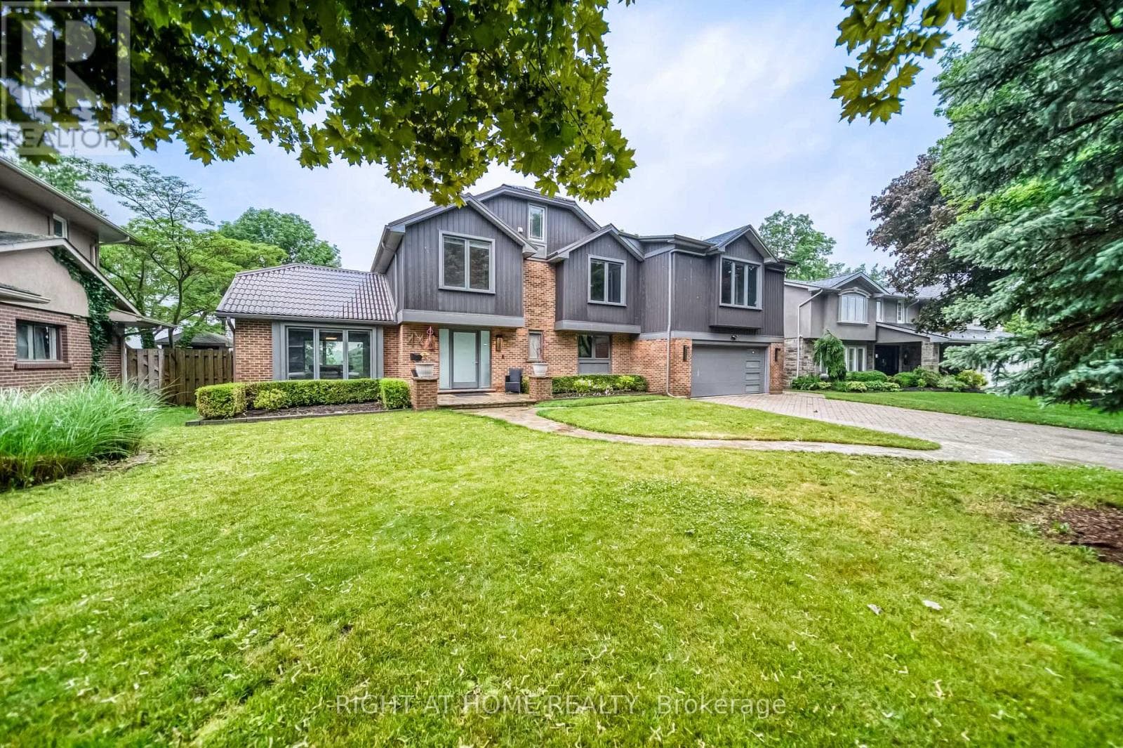 44 ROYAL HENLEY BOULEVARD, Toronto — photo 3