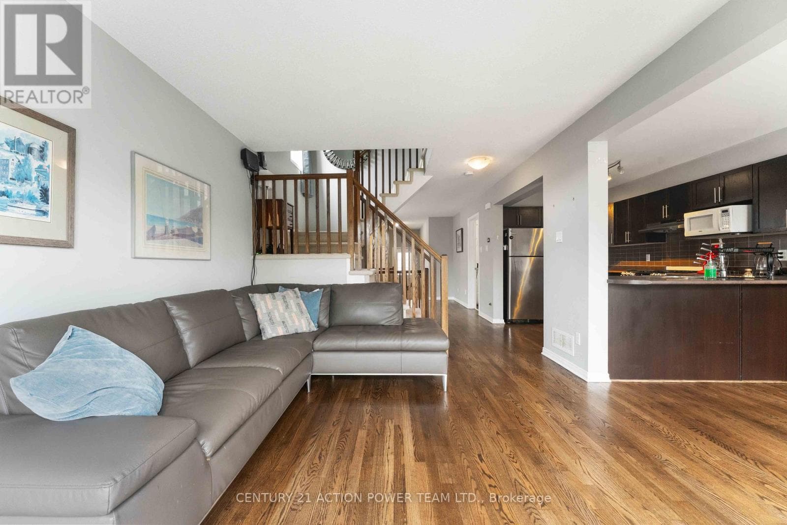 153 LOKOYA STREET, Ottawa — photo 5