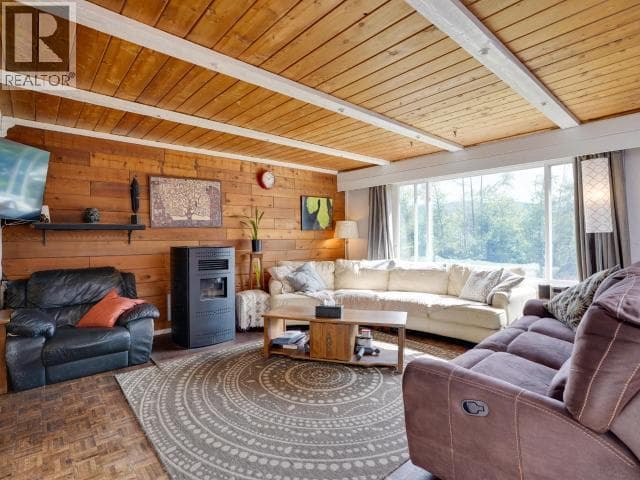 3008 ASH STREET, Powell River — photo 4