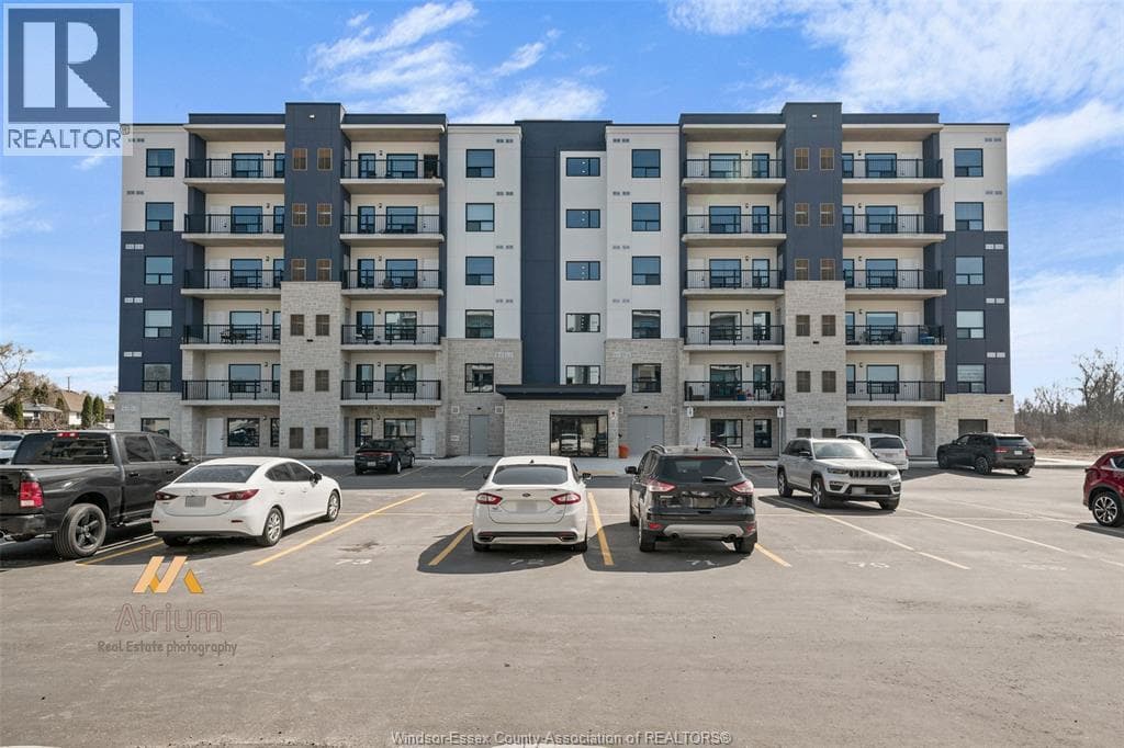 3320 STELLA CRESCENT Unit# 116 in Forest Glade
