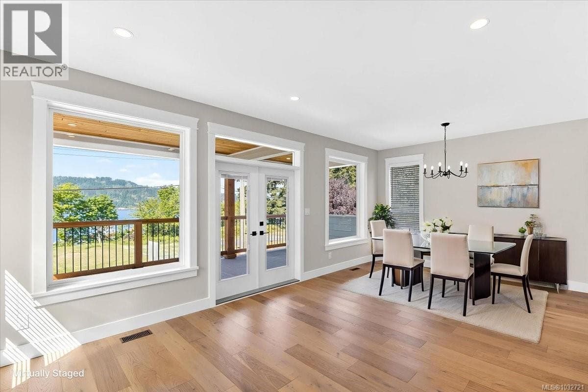 2978 Kingsway Ave, Vancouver Island — photo 4
