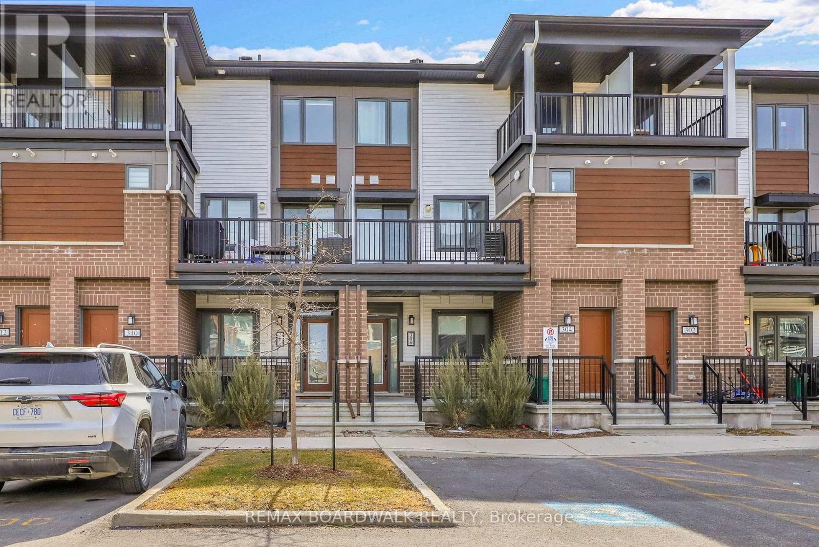 306 PILOT PRIVATE in STITTSVILLE EAST