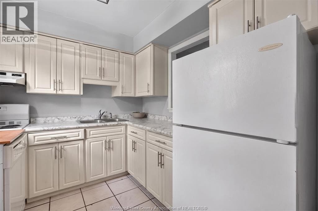 8416 LITTLE RIVER ROAD Unit# 4, Windsor — photo 4