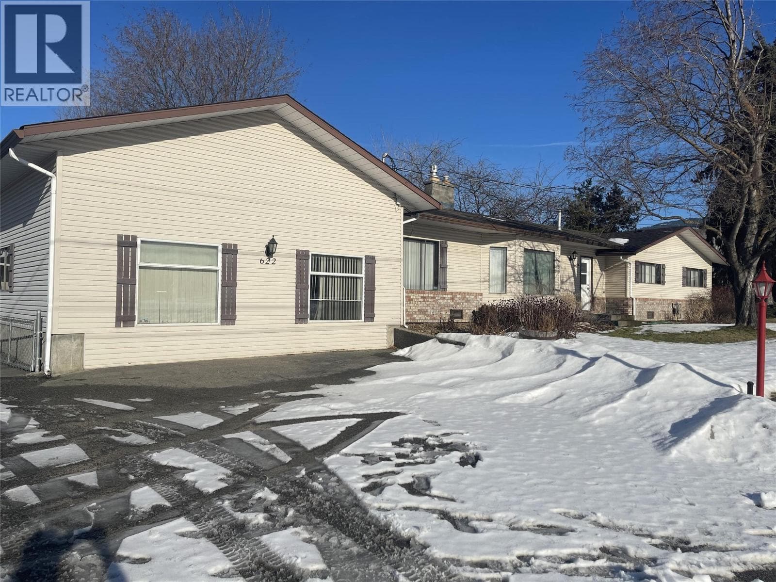 622 HARTMAN ROAD, Interior REALTORS® — photo 4