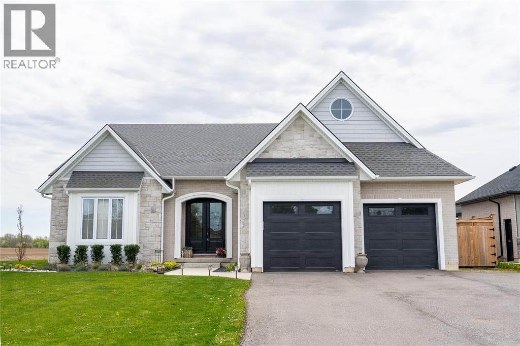 3613 Queen STREET in 