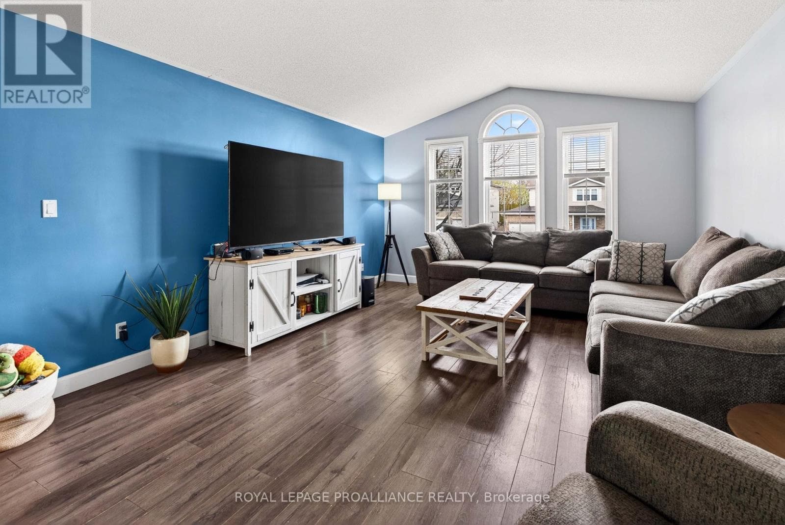 733 TANNER DRIVE, Rideau St.Lawrence — photo 4