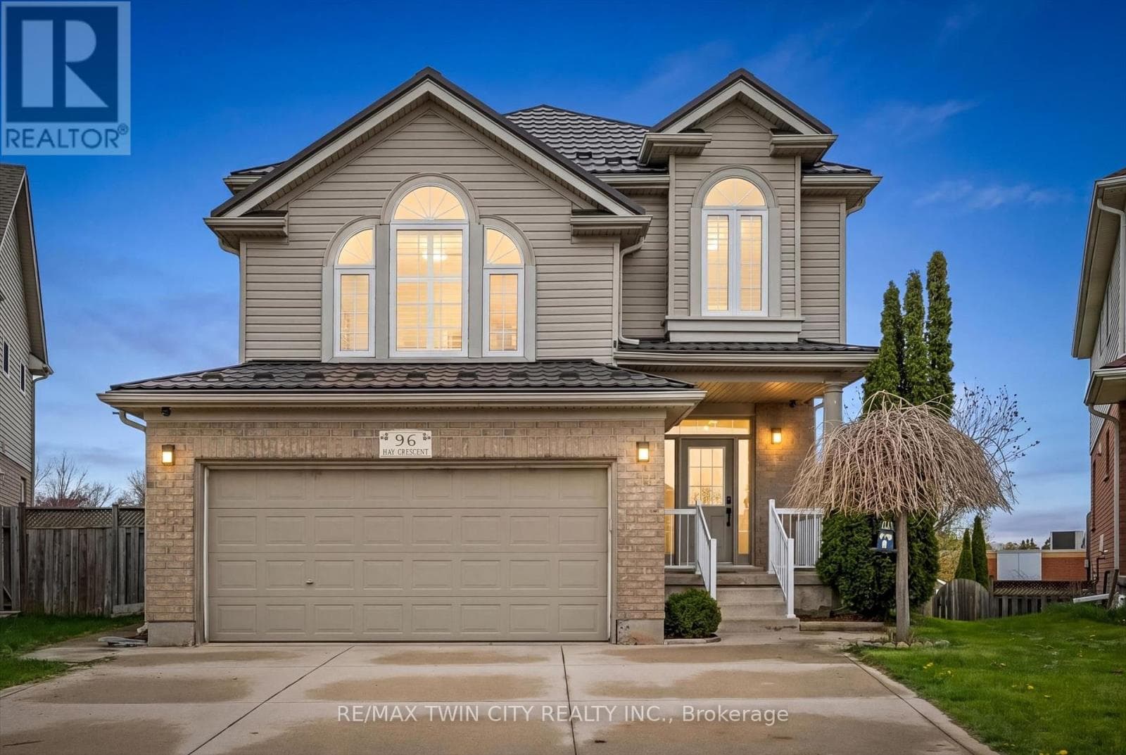 96 HAY CRESCENT in South East Galt