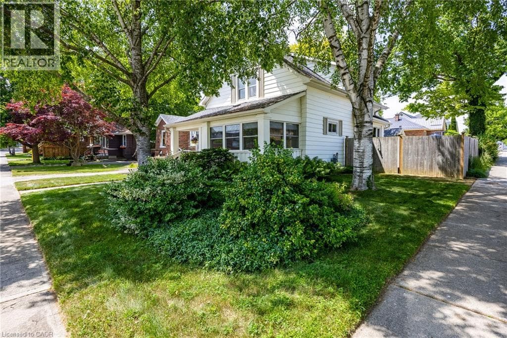 5 HAWTHORNE AVENUE, Cornerstone — photo 2