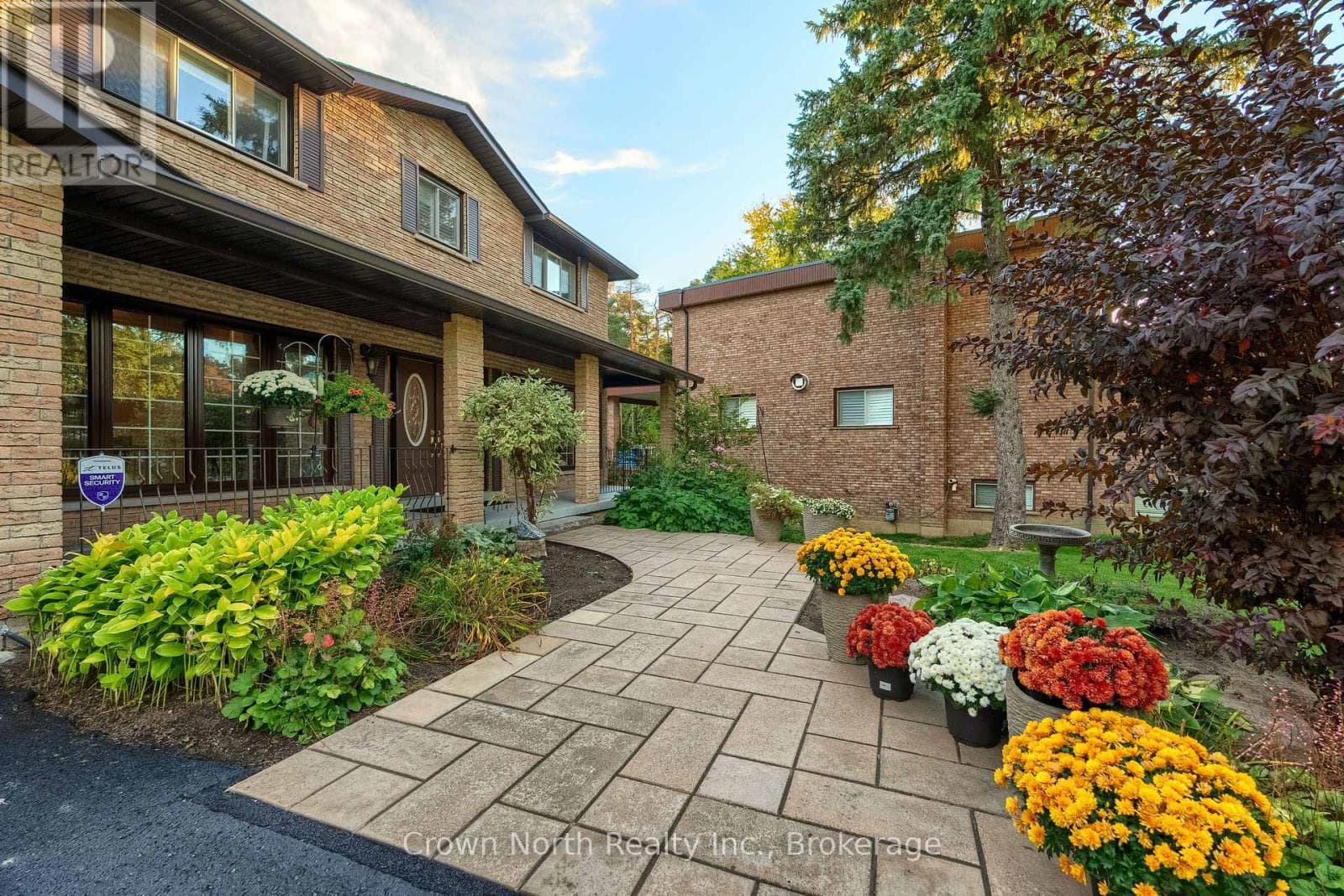 17 BLACK WILLOW COURT, Toronto — photo 3
