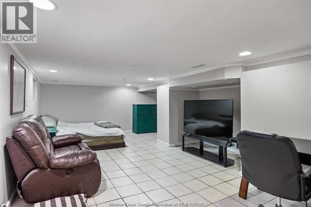 1640 HALL Unit# LOWER, Windsor — photo 2