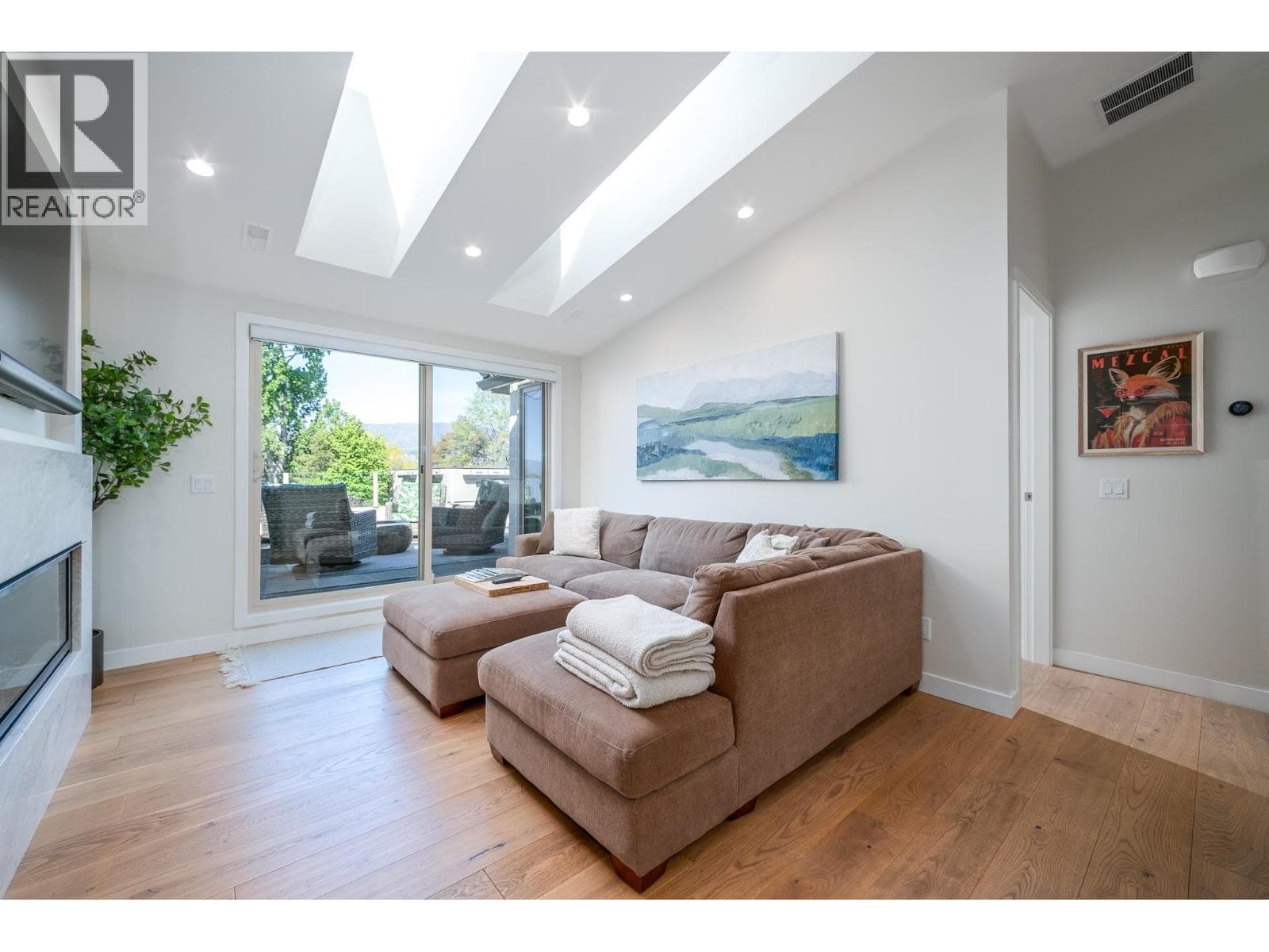 2900 Abbott Street Unit# 309, Interior REALTORS® — photo 5