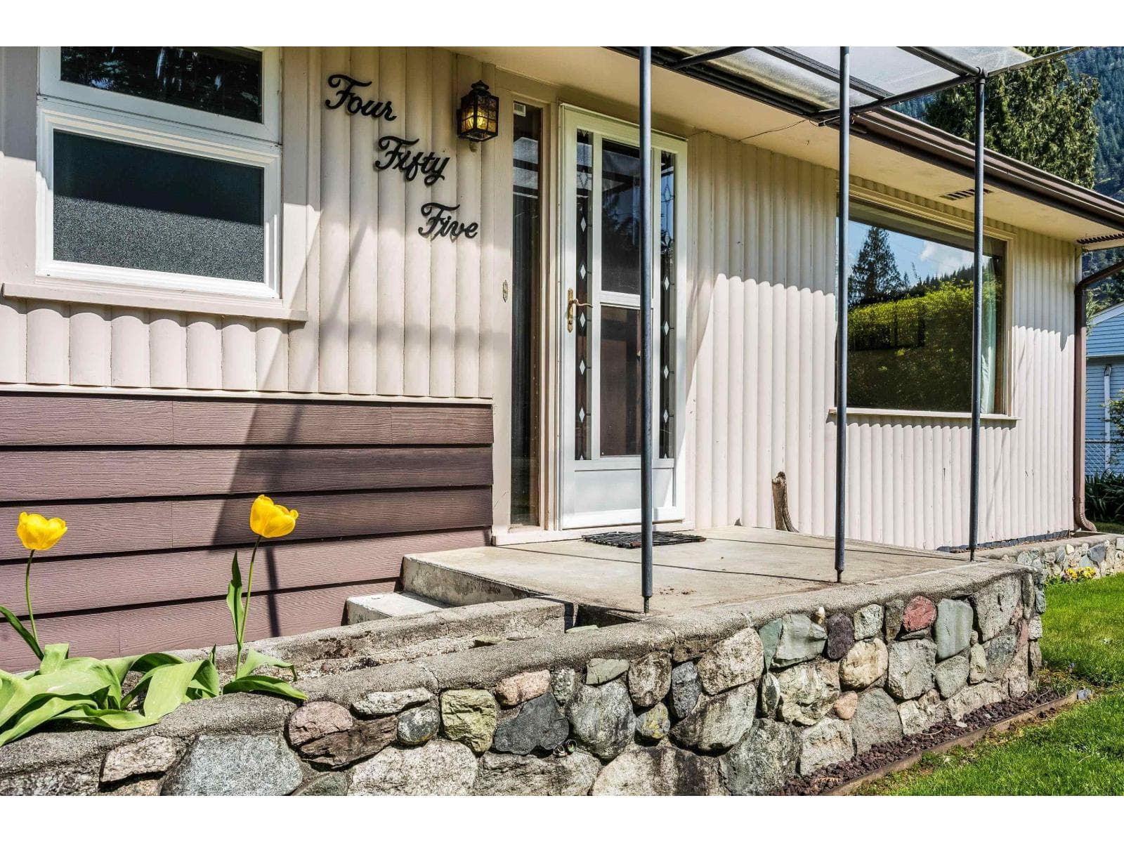 455 PINE AVENUE, Harrison Hot Springs, Chilliwack — photo 3