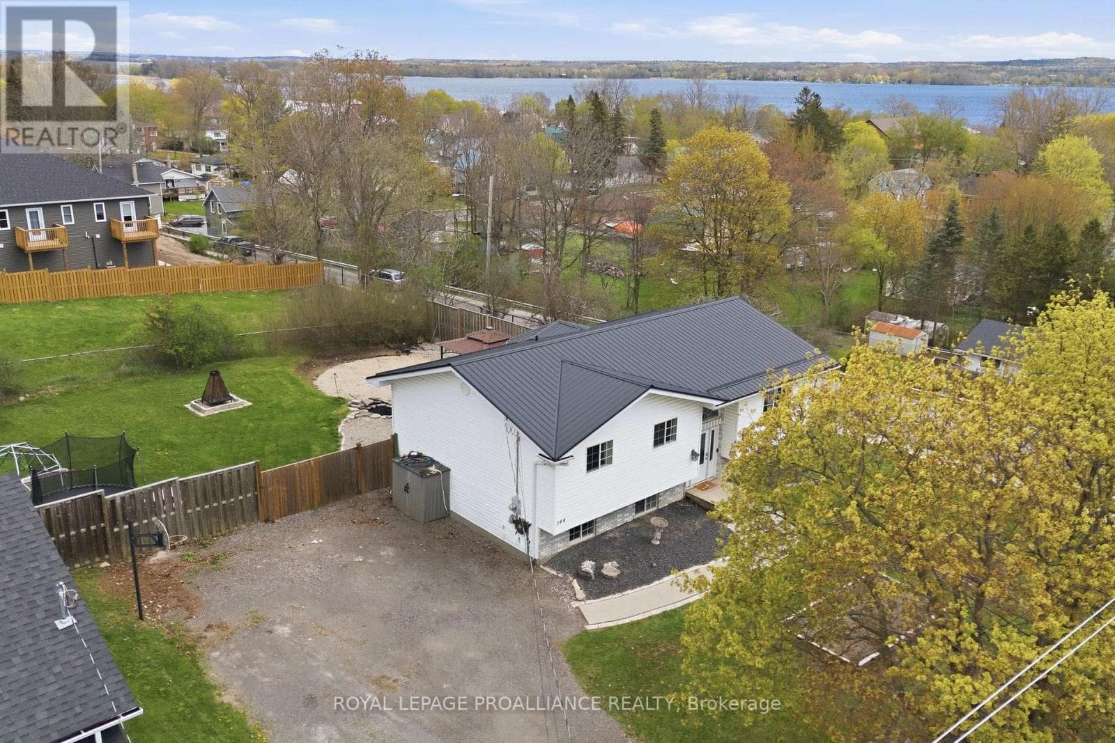 144 MALL STREET, Central Lakes — photo 2