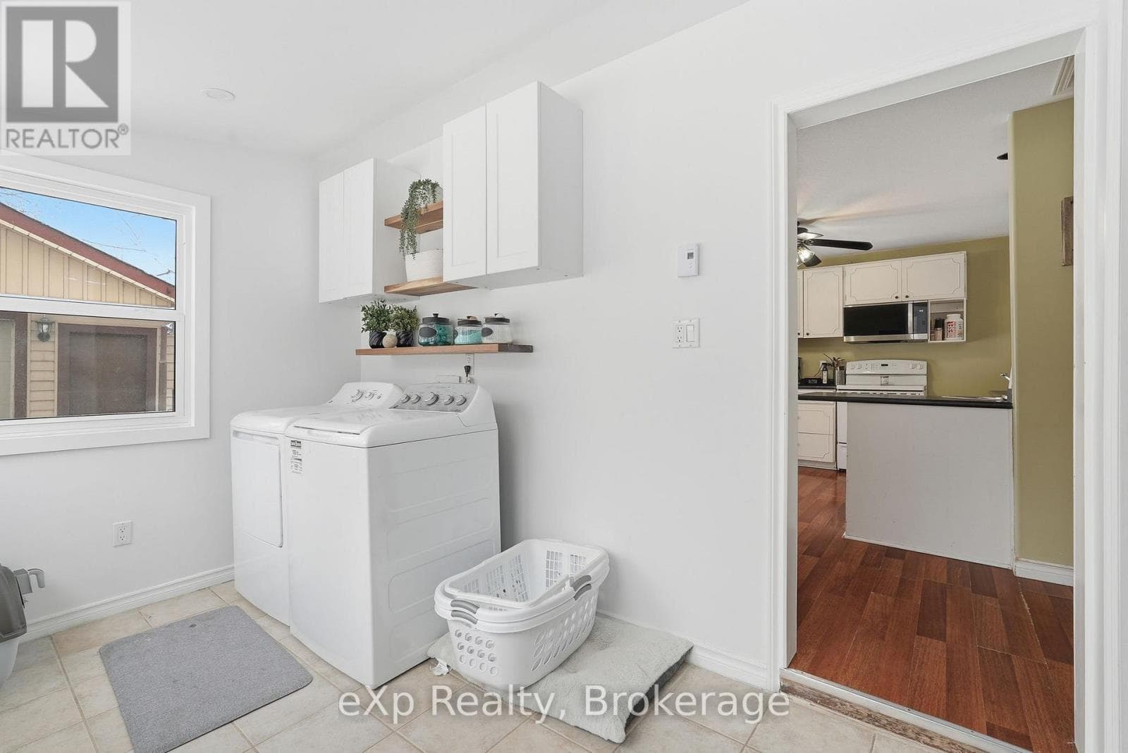 361 WILLIAM STREET, OnePoint — photo 4