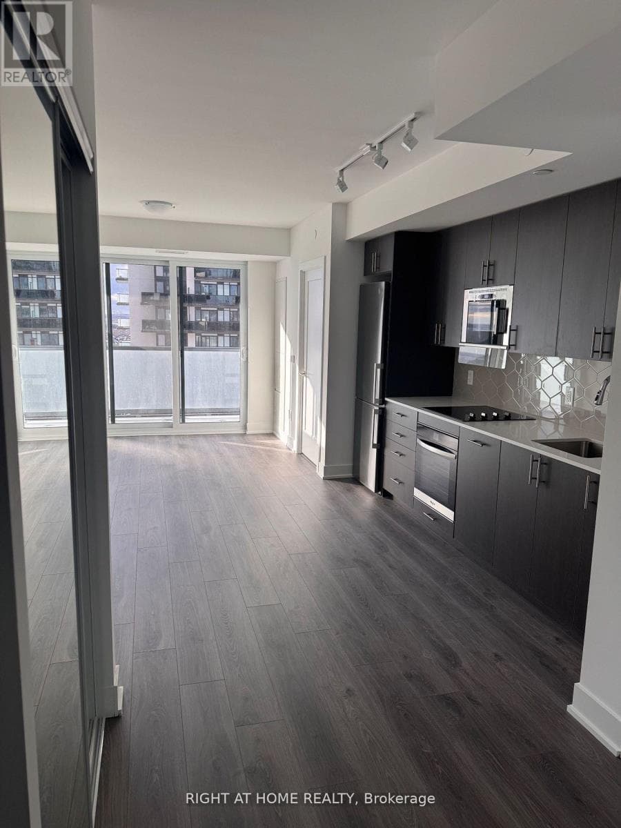 1015 - 2545 SIMCOE STREET N in WINDFIELDS